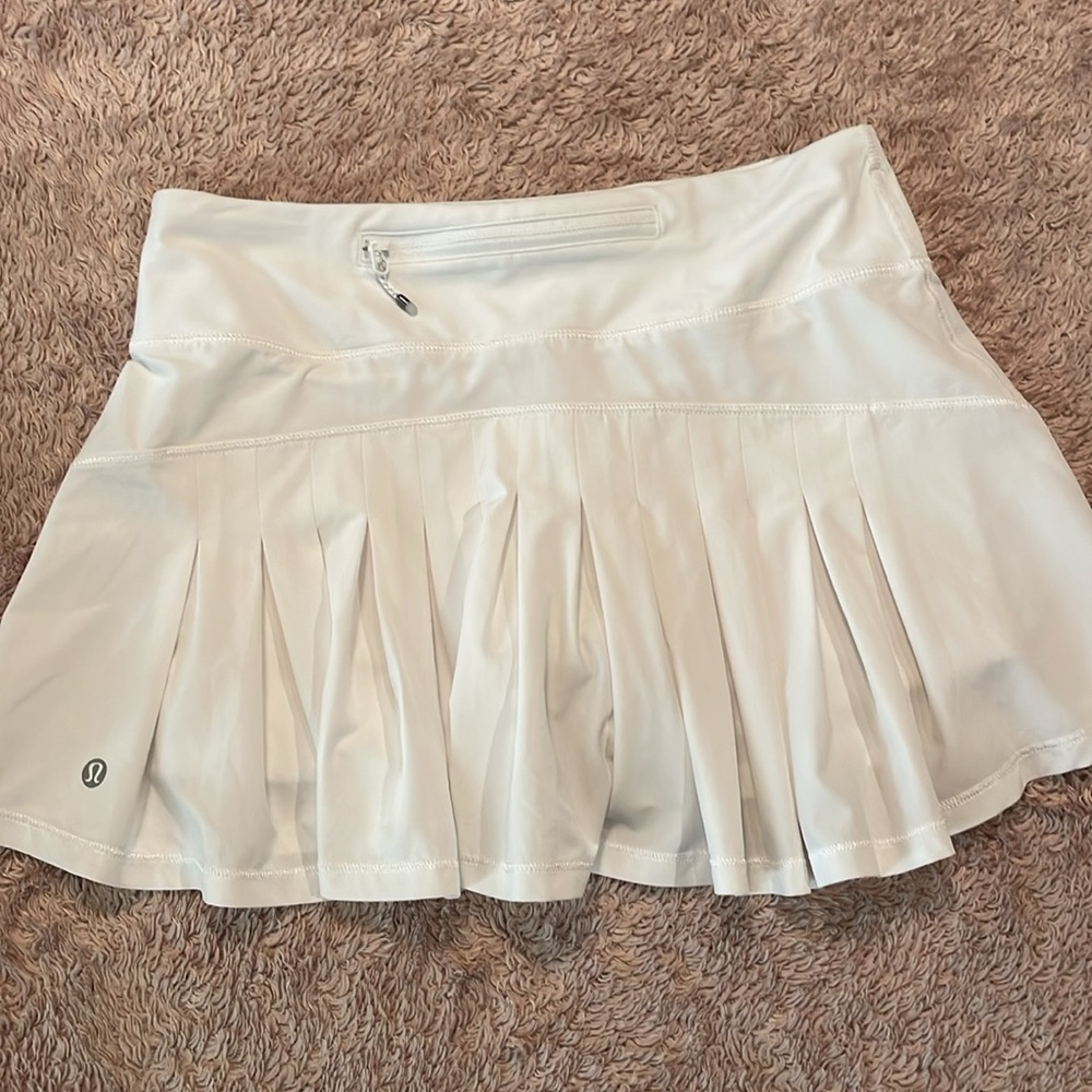 LULULEMON EUC ruffled skirt bundle of 3 - all size 4 - Picture 5 of 16